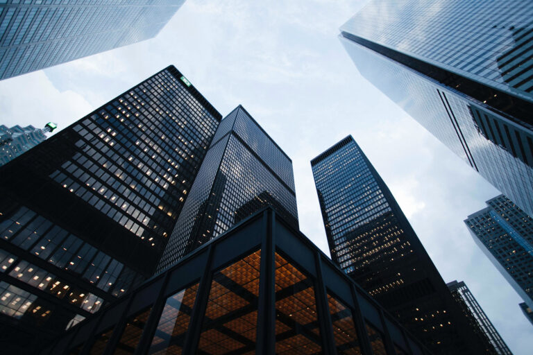 Gratte-ciel haut building